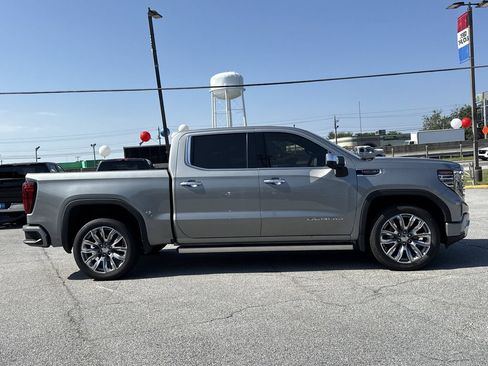 Used 2023 GMC Sierra 1500 Denali w/ Denali Reserve Package AWD/4WD image 34