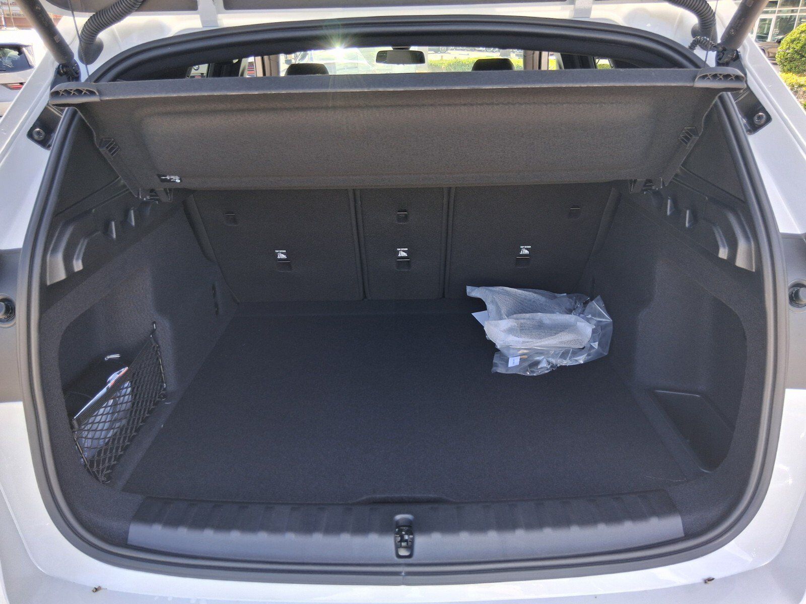 New 2027 BMW X1 xDrive28i AWD/4WD image 15