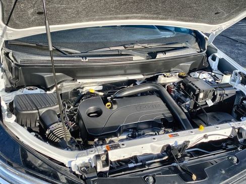 Used 2024 Chevrolet Equinox LT image 20