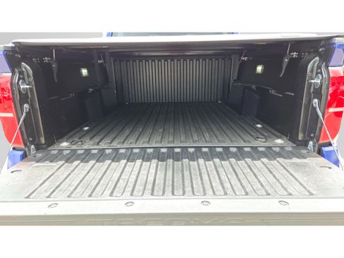 Certified 2025 Toyota Tacoma SR5 RWD image 9