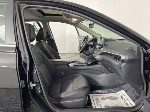 Used 2023 Nissan Altima 2.5 SV w/ SV Premium Package FWD image 41