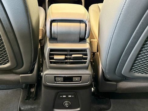 Used 2024 Audi Q4 e-tron Premium Plus w/ Premium Plus image 24