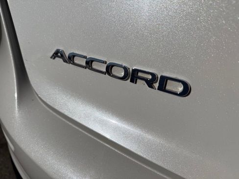 Used 2023 Honda Accord Sport image 11