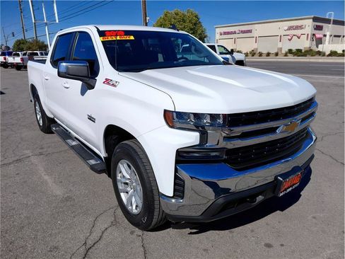 Used 2019 Chevrolet Silverado 1500 LT w/ Texas Edition image 2