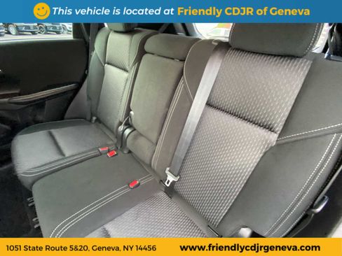 Used 2023 Mitsubishi Outlander ES image 11