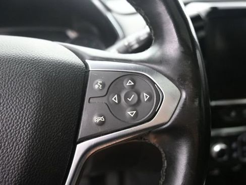 Used 2023 Chevrolet Traverse Premier w/ Redline Edition AWD/4WD image 19