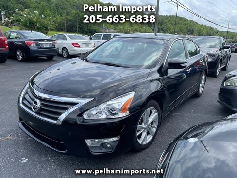 Used 2013 Nissan Altima 2.5 SL w/ 2.5 Moonroof Pkg FWD image 1