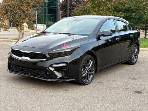 Used 2021 Kia Forte GT-Line FWD image 2