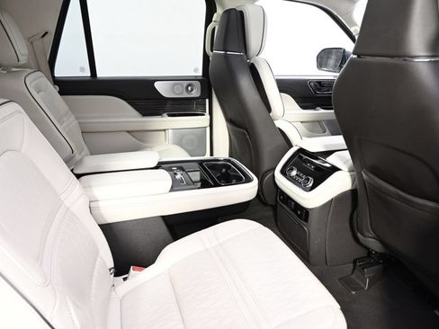 Used 2021 Lincoln Navigator L Black Label AWD/4WD image 18