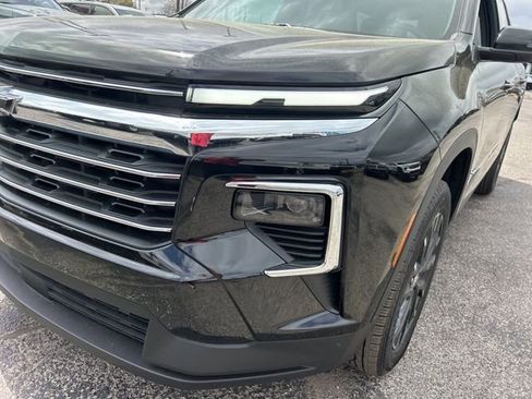 New 2026 Chevrolet Traverse LT w/ Sun and Wheel Package image 9