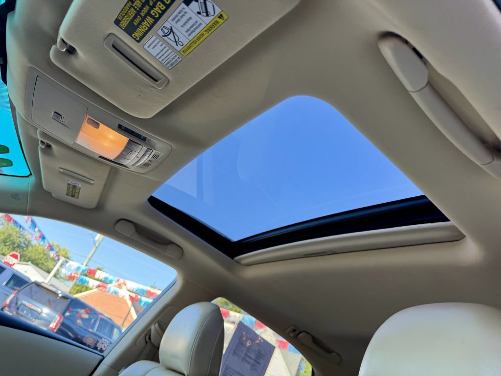Used 2011 Lexus RX 350 2WD w/ Premium Pkg image 19