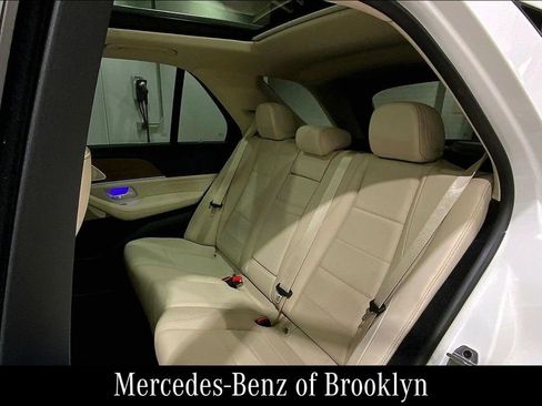 Used 2025 Mercedes-Benz GLE 350 4MATIC image 22