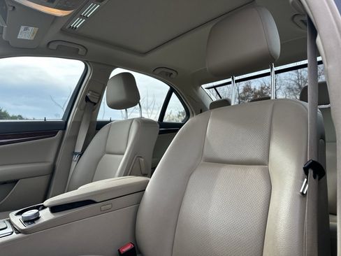Used 2011 Mercedes-Benz C 300 4MATIC Sedan image 16