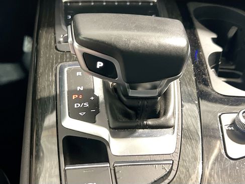 Used 2019 Audi Q7 3.0T Prestige w/ Prestige Package image 13