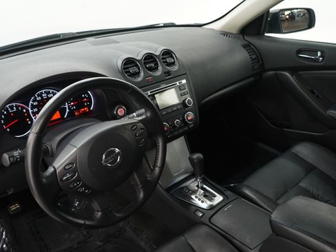 Used 2011 Nissan Altima 3.5 SR w/ 3.5SR Premium Pkg image 23