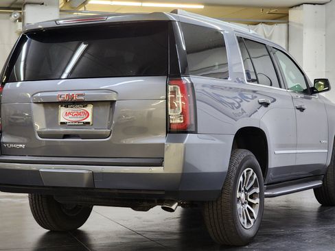 Used 2018 GMC Yukon SLT w/ Premium Edition AWD/4WD image 5