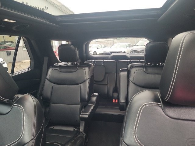 Used 2023 Ford Explorer ST w/ Technology Package AWD/4WD image 13