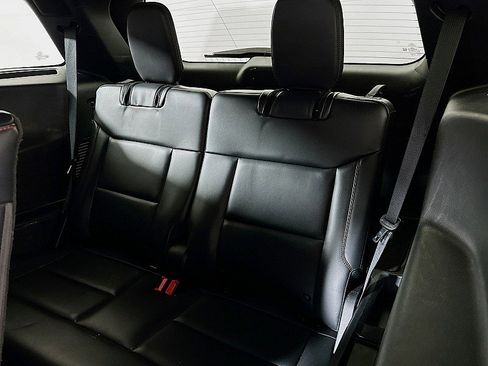 Used 2025 Ford Explorer ST-Line w/ ST-Line Street Pack image 26