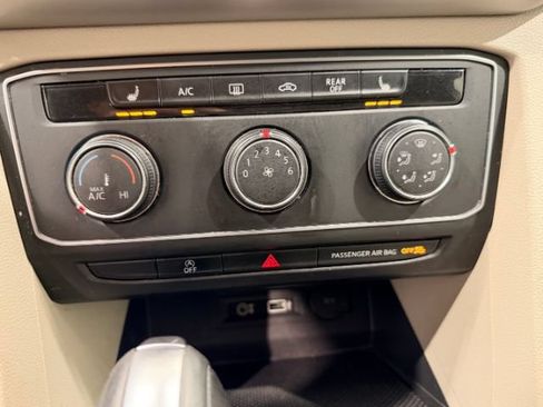 Used 2018 Volkswagen Atlas SE AWD/4WD image 49