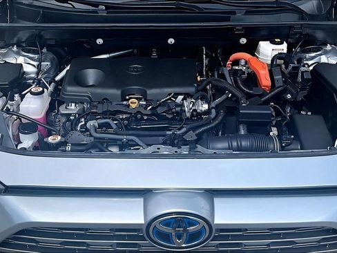 Used 2022 Toyota RAV4 Limited AWD/4WD image 10