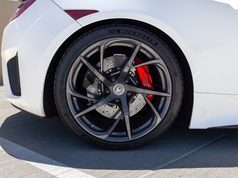 Used 2017 Acura NSX AWD/4WD image 25