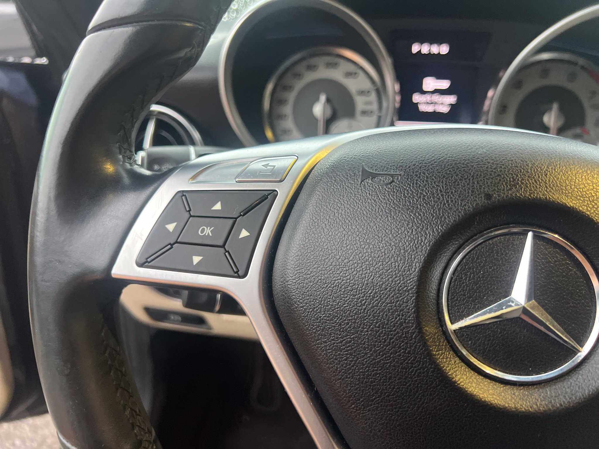 Used 2013 Mercedes-Benz SLK 250 image 20