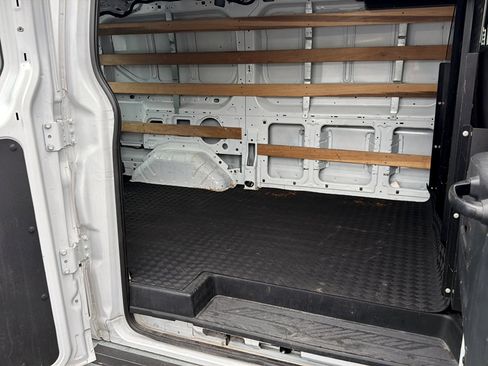 Used 2023 Ford Transit 250 Low Roof w/ Exterior Upgrade Package RWD image 5
