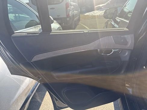 Used 2022 Volvo XC90 T8 Inscription w/ Advanced Package image 15