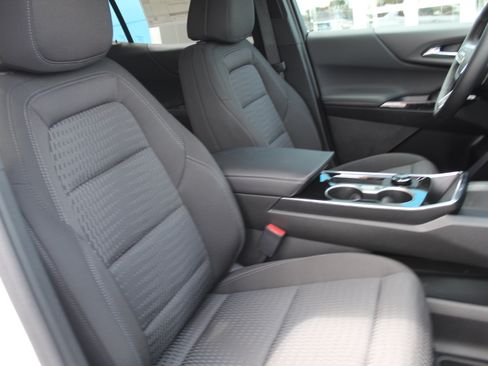 New 2027 Chevrolet Equinox LT FWD image 15