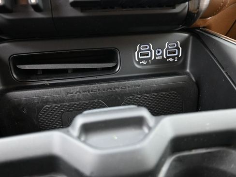 Used 2024 RAM 2500 Limited image 3