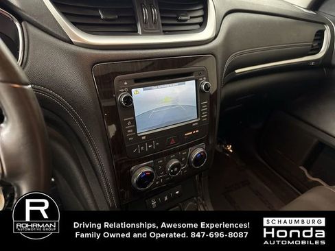 Used 2016 Chevrolet Traverse LT w/ Traveler's Package image 9