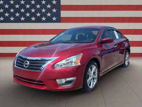 Used 2013 Nissan Altima 2.5 SV image 3