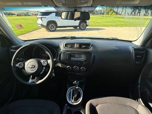 Used 2019 Kia Soul FWD image 22