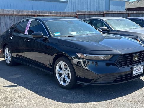 Used 2025 Honda Accord LX image 2