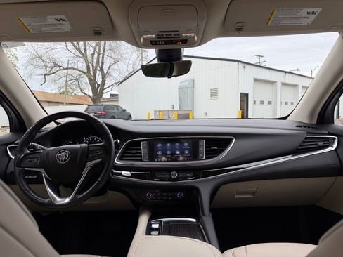 Used 2024 Buick Enclave Avenir w/ Avenir Technology Package image 27