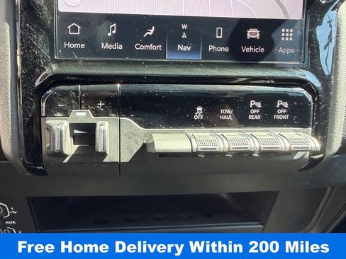 Used 2024 RAM 2500 Big Horn w/ Night Edition image 25