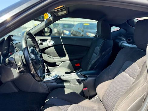 Used 2012 Nissan 370Z Coupe image 7