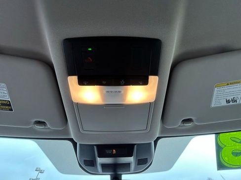 Used 2023 Nissan Rogue SV image 24