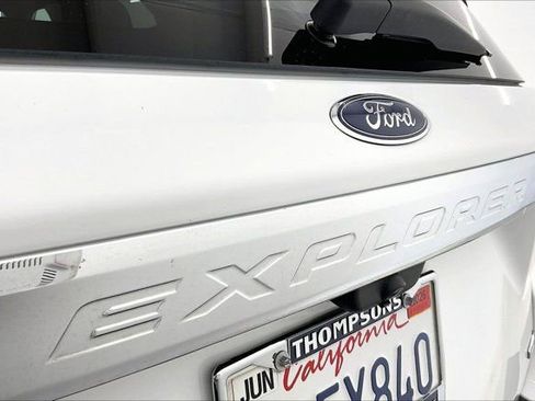 Used 2020 Ford Explorer XLT w/ Equipment Group 202A image 31