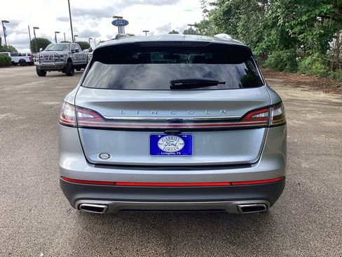 Used 2022 Lincoln Nautilus Reserve w/ Equipment Group 201A image 8