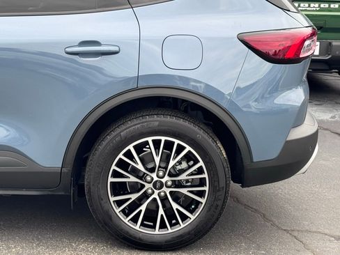 Used 2024 Ford Escape Base image 38