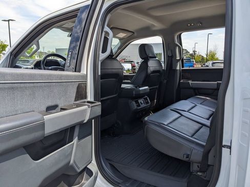 Used 2022 Ford F150 Lariat w/ FX4 Off-Road Package image 26