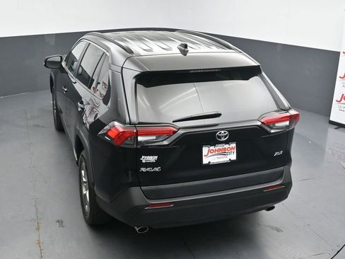 Used 2024 Toyota RAV4 XLE FWD image 26