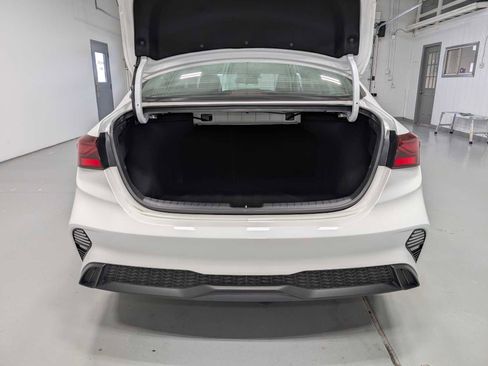Certified 2023 Kia Forte LXS FWD image 36