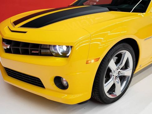 Used 2010 Chevrolet Camaro SS w/ RS Package RWD image 27