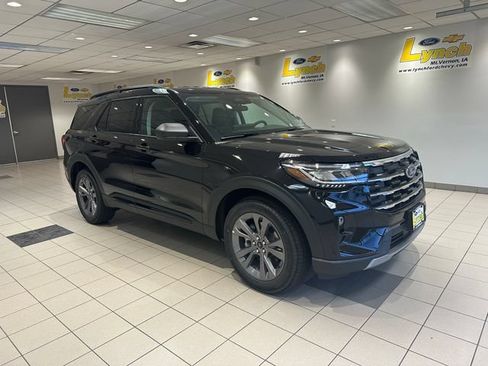 New 2026 Ford Explorer Active AWD/4WD image 1