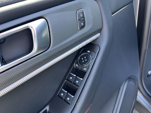 New 2026 Ford Explorer ST-Line AWD/4WD image 17