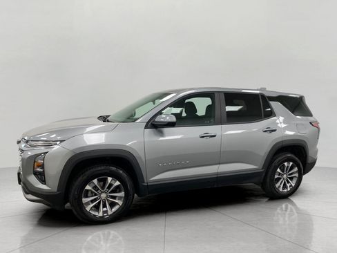 Used 2025 Chevrolet Equinox LT AWD/4WD image 8