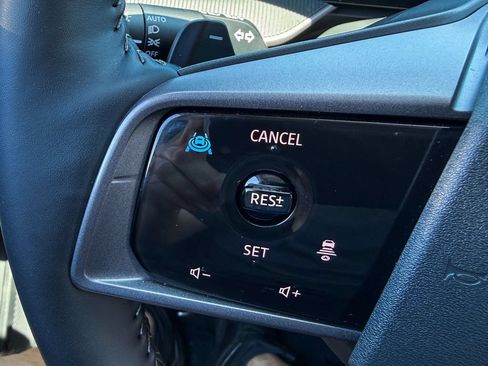 Certified 2025 Nissan Murano SV FWD image 30