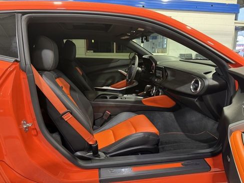 Used 2018 Chevrolet Camaro SS w/ Hot Wheels Edition image 12